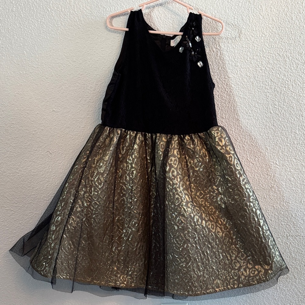 Black and Gold Sleeveless Dress size 8 girls